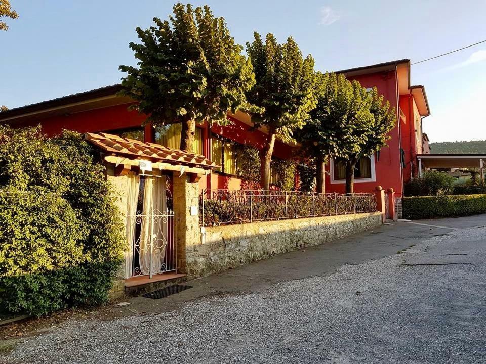 Bed and Breakfast Al Borgo à Lucques Extérieur photo