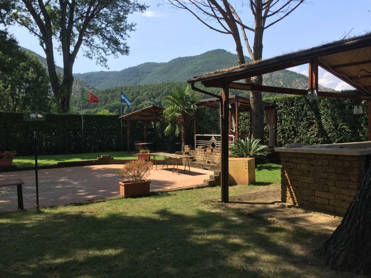 Bed and Breakfast Al Borgo à Lucques Extérieur photo