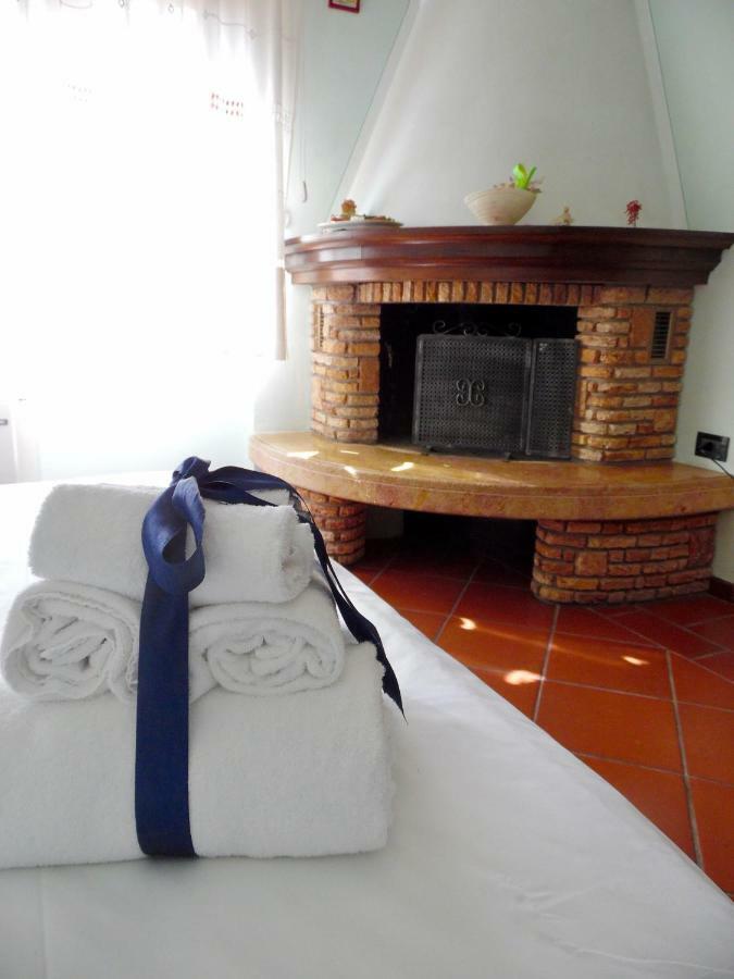 Bed and Breakfast Al Borgo à Lucques Extérieur photo