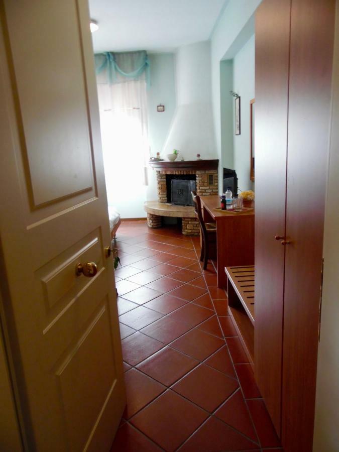 Bed and Breakfast Al Borgo à Lucques Extérieur photo