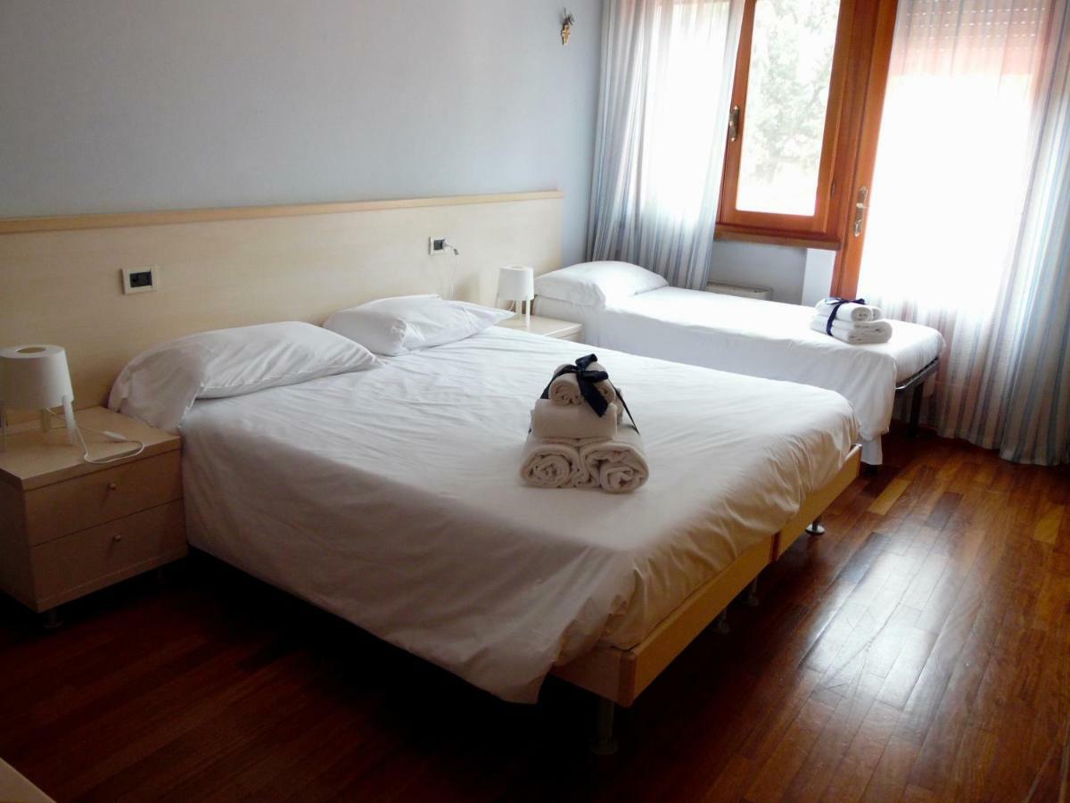 Bed and Breakfast Al Borgo à Lucques Extérieur photo