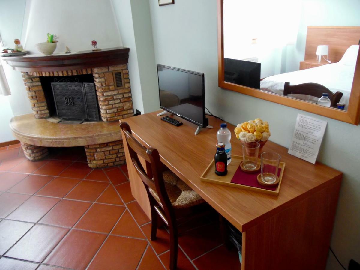 Bed and Breakfast Al Borgo à Lucques Extérieur photo