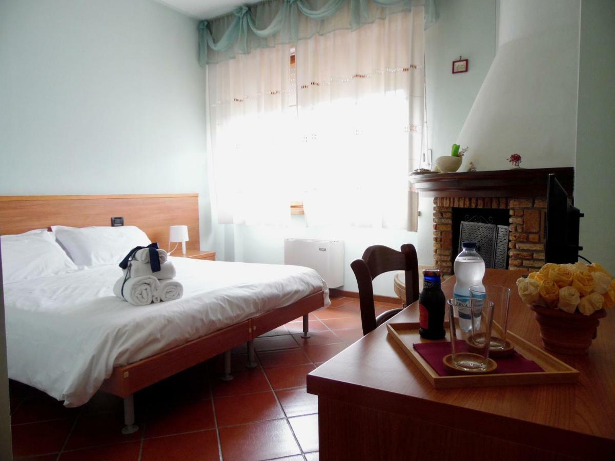 Bed and Breakfast Al Borgo à Lucques Extérieur photo