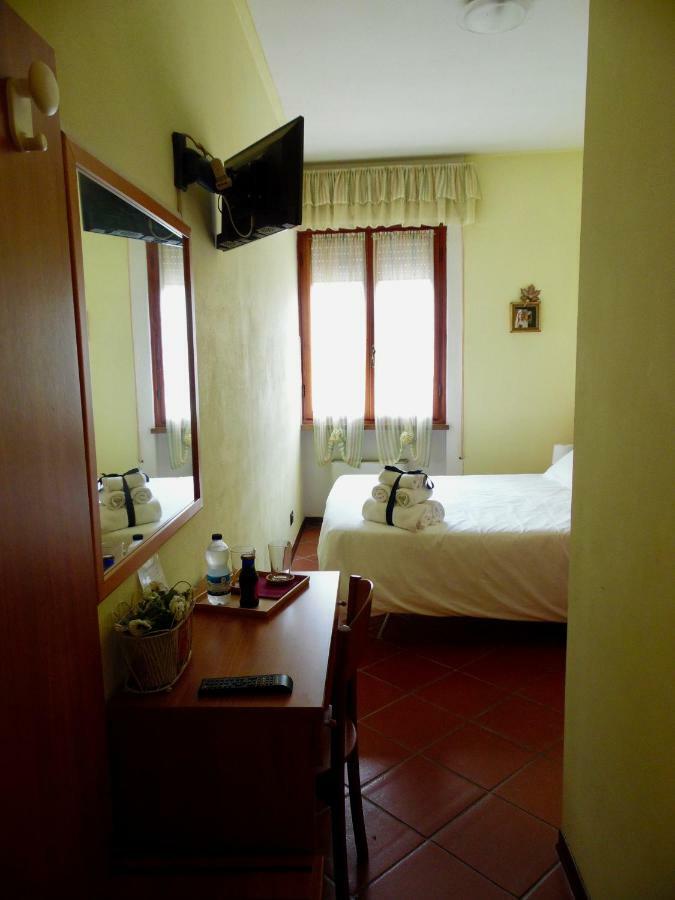 Bed and Breakfast Al Borgo à Lucques Extérieur photo